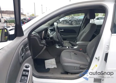 2015 Chevrolet Malibu Ls z USA, uszkodzony, nr VIN 1G11B5SL9FF187708